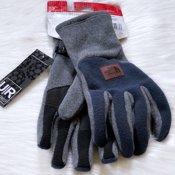 The North Face Men’s Fleece Patch Gloves - Picture 4 of 6